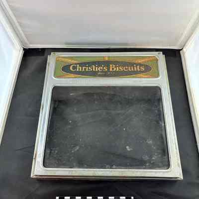 Biscuit Dispenser