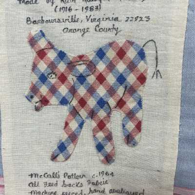 Close up of back artist label