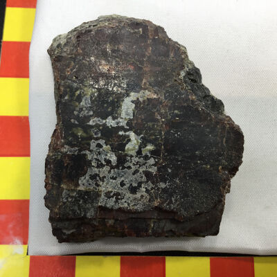 Massive Garnet