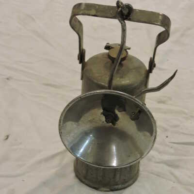 Carbide lamp
