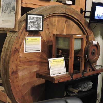 Stamp mill bull wheel