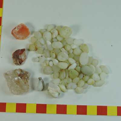 Opaline & Quartz
