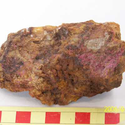 Erythrite