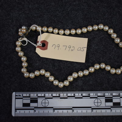 Pearl Necklace for Grad Dress