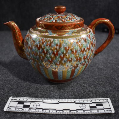 Teapot (Thousand Faces Pattern)