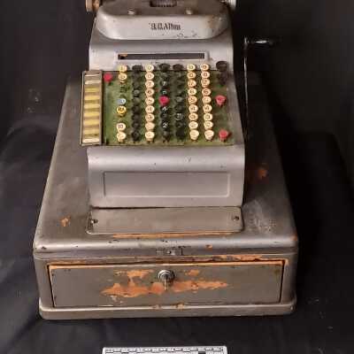 R.C. Allen Cash Register