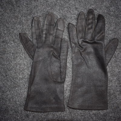 Glove