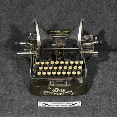 Oliver Typewriter