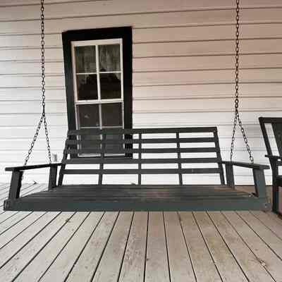 Porch swing