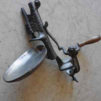 Cherry Pitter