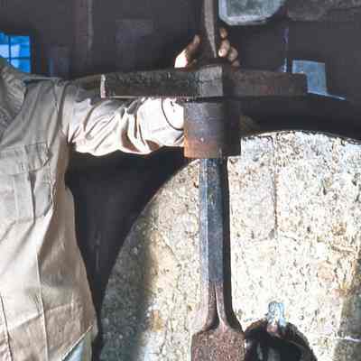 Center Burr Stone Spindle