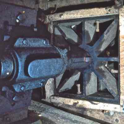 Fitz water wheel shaft fit to main gear