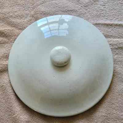 Chamber Pot Lid (1 of 3)