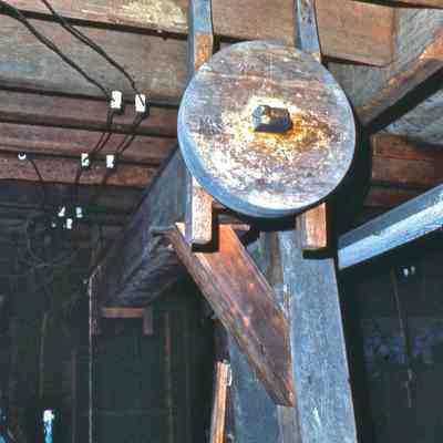 Second floor horizontal auger