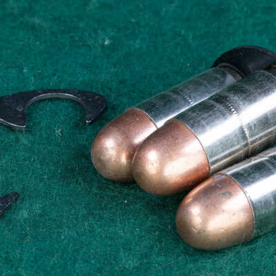 example of original shape of half-moon clip
