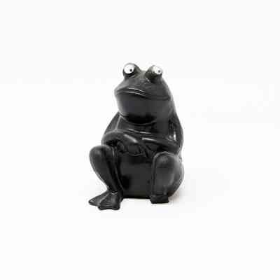 Frog figurine
