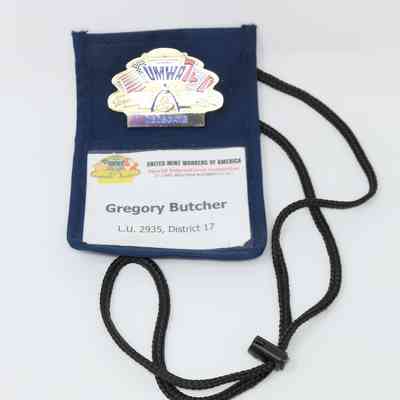 UMWA 2017 Special International Convention Delegate Badge