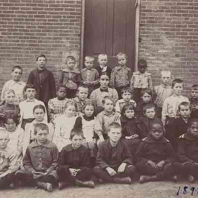 420.24 - Hornet's Nest School, 1898