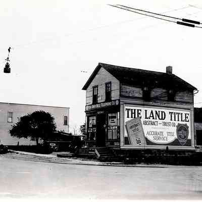 Southeast Corner of Kinsman and Warrensville Center, 1925