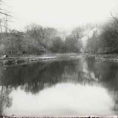 Chagrin River along River Road