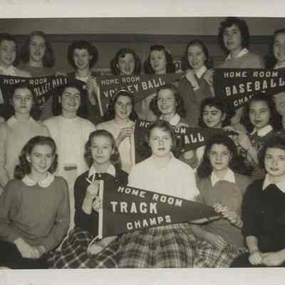 Shaker Junior High Homeroom Photo, 1945-1946