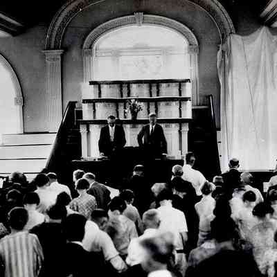 Service at the Kirtland Temple, 1915