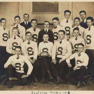 Boulevard School Football Team, 1918