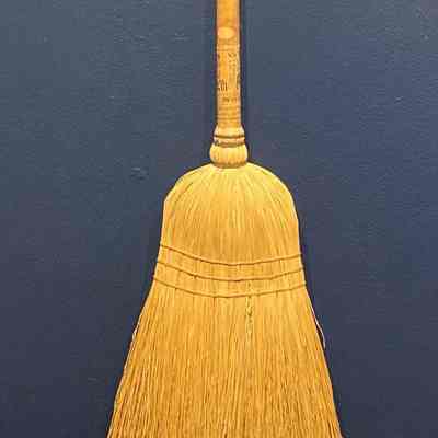 No. 5 Shaker Broom