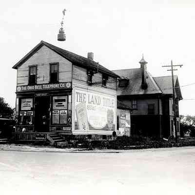 Southeast Corner of Kinsman and Warrensville Center, 1925
