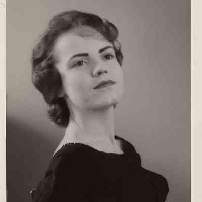 Cecille Kontos Headshot