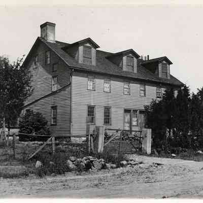 Center Family House (Southeast View), 1900