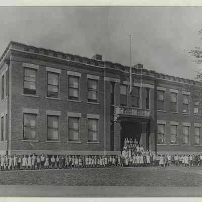 East View School, 8th Grade Graduation, 1917