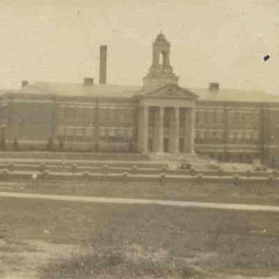 420.17 - Moreland School with East View School visible on the left, c.1926