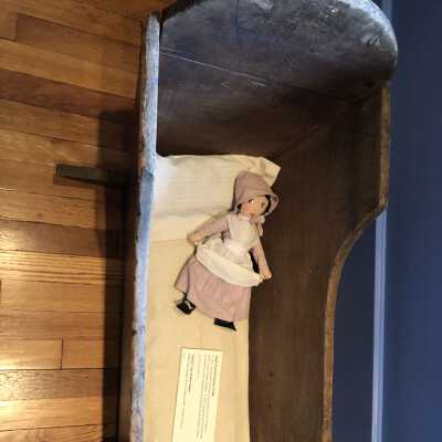 Ralph Russell Family Cradle