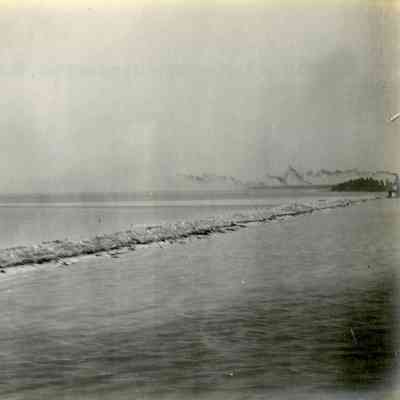 Building the Oversea Railway