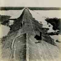 Building the Oversea Railway