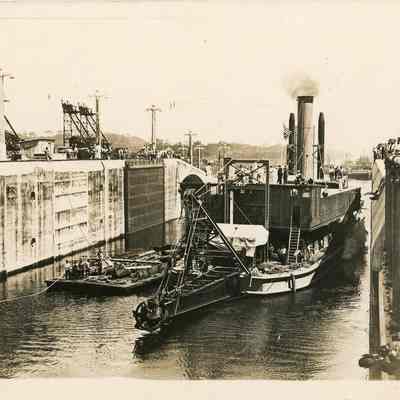 Boats on the Panama Canal