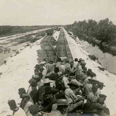 Building the Oversea Railway