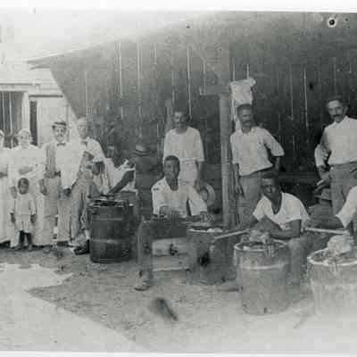 Lucignani's Ice Cream Shop Employees