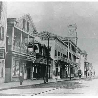 One Hundred Block of Duval Street