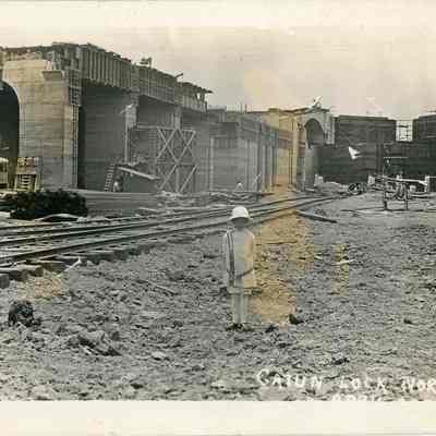 Gatun Lock North Approach