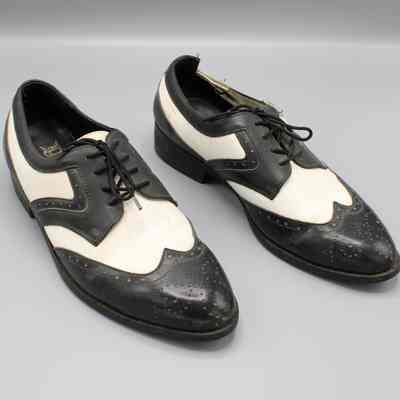 Mario Sanchez Wingtip Shoe: © Key West Art & Historical Society