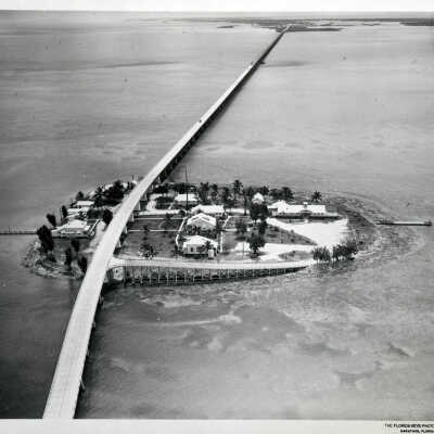 Seven Mile Bridge over Pigeon Key