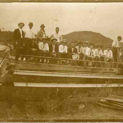 Men on a Boat in Gorgona