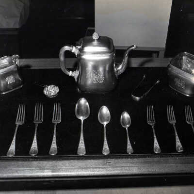 William Curry Gold Service