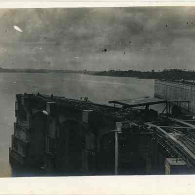 Gatun Locks Center Approach Wall