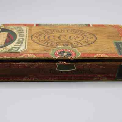 Hernan Cortez Cigar Box with Contents