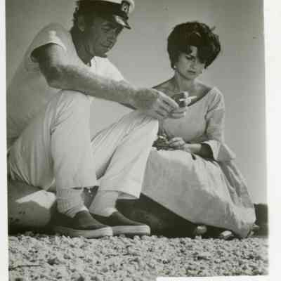 Linda Scott and Mark Stevens in 'Escape From Hell Island'