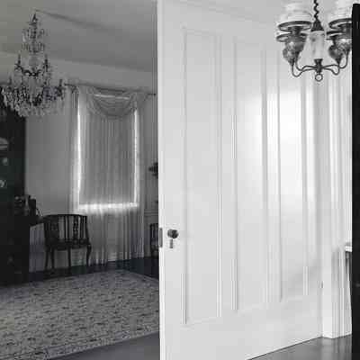 Interior of Dr. Joseph Yates Porter House