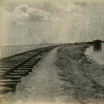 Building the Oversea Railway